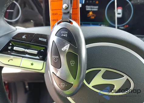 2025 Hyundai Elantra Limited z USA, uszkodzony, nr VIN KMHLP4DG9SU961260